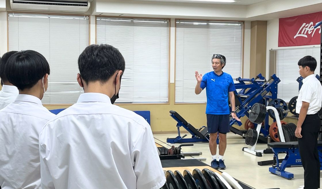 【上級学校訪問】長岡市立堤岡中学校の生徒の皆さんが大学見学に来てくれました! 新潟経営大学 【上級学校訪問】長岡市立堤岡中学校の生徒の皆さんが大学見学に来てくれました! 新潟経営大学